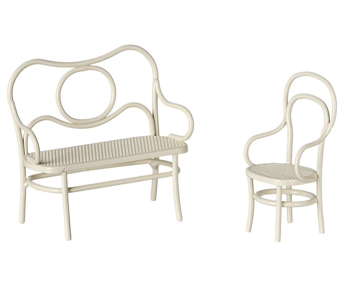 Off white cafe bench and chair for Maileg mice.