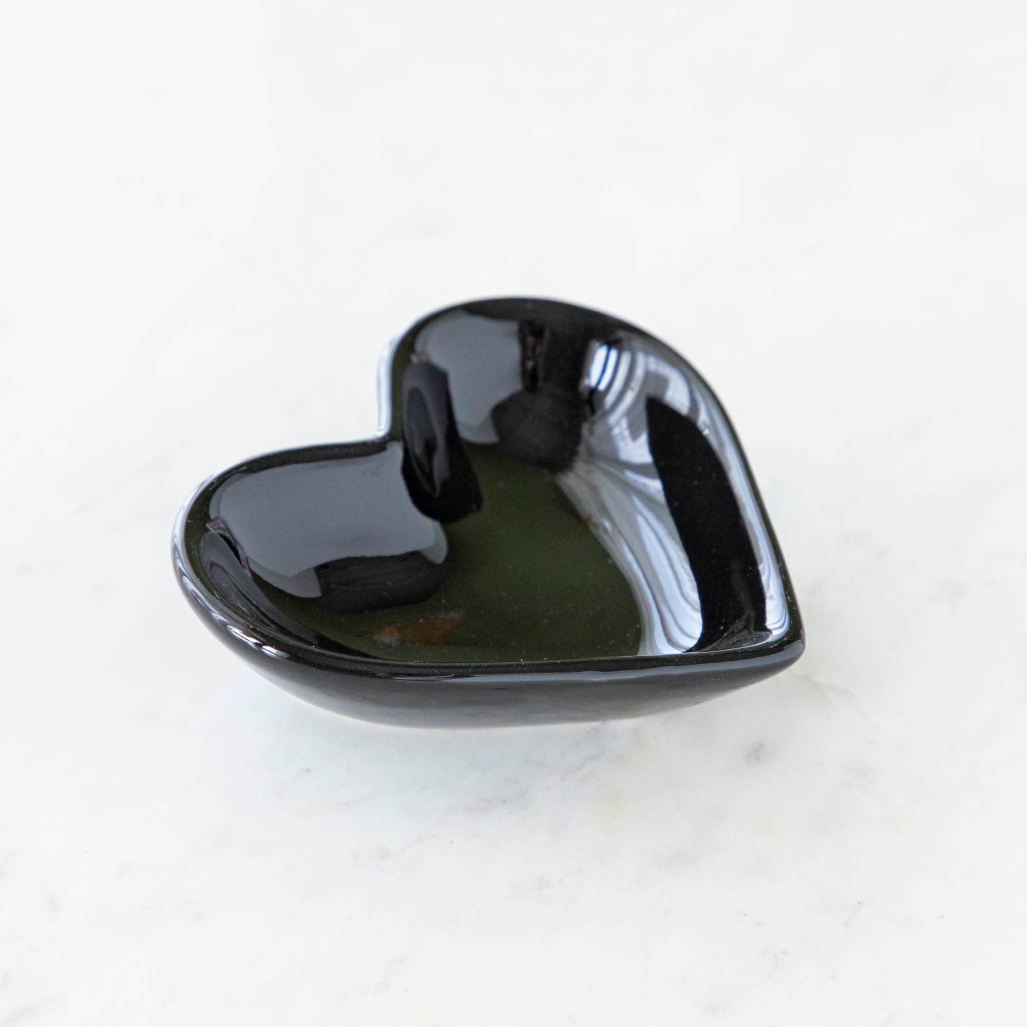 Black Heart Shaped Pinch Bowl.