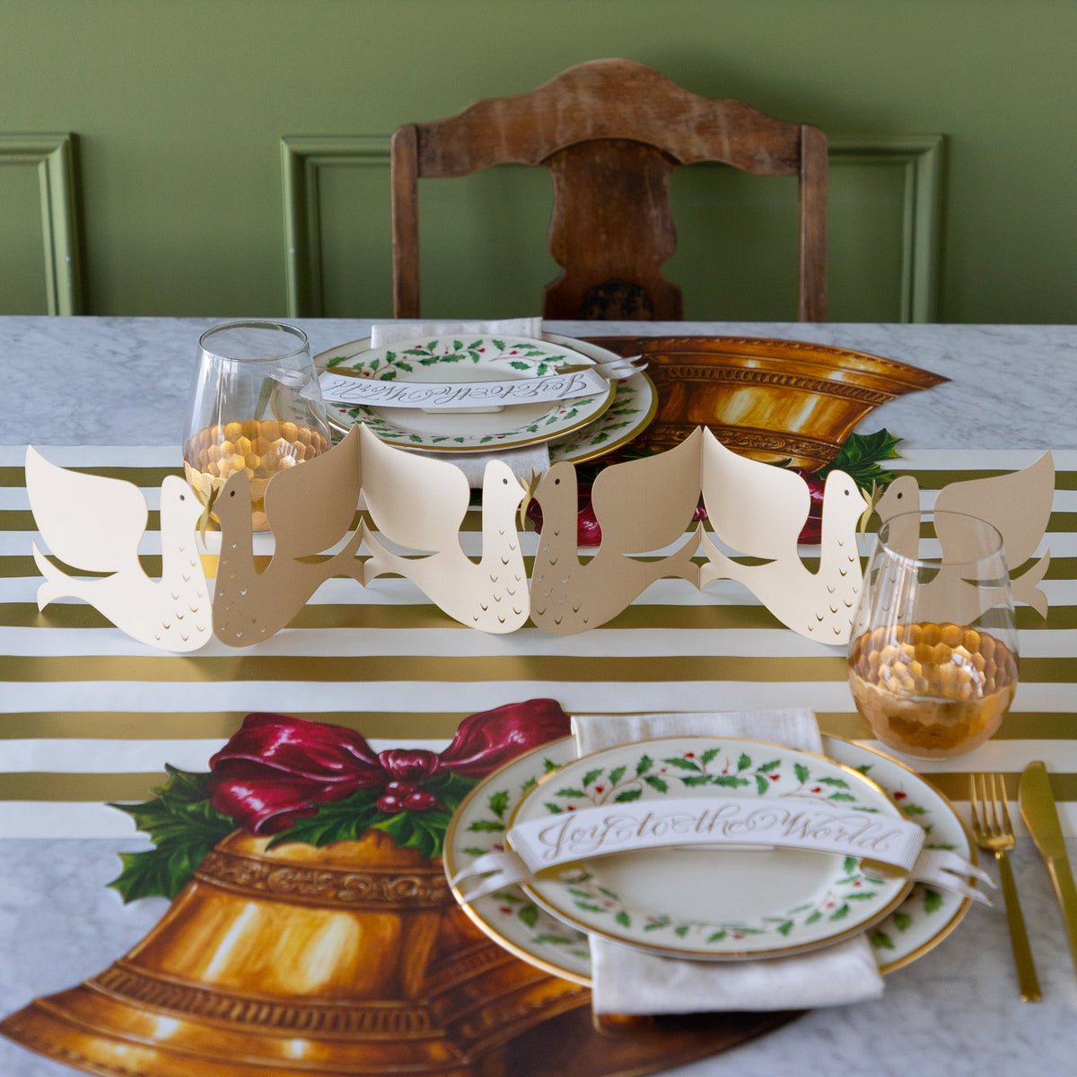 Dove Table Garland