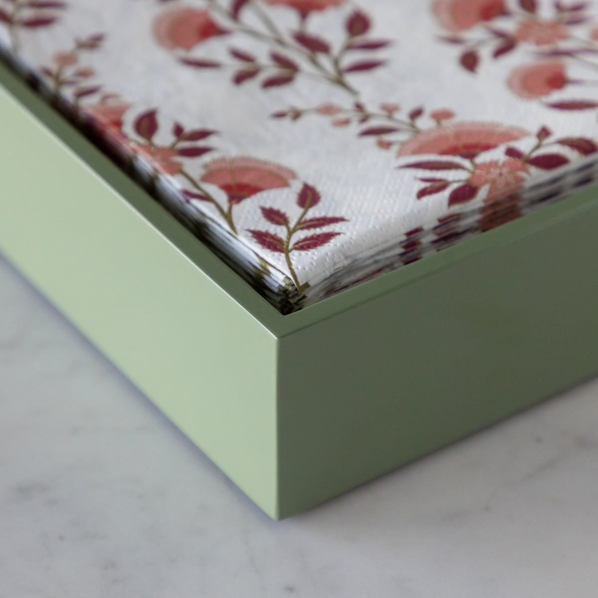 Artichoke Lacquer Napkin Holder/Tray