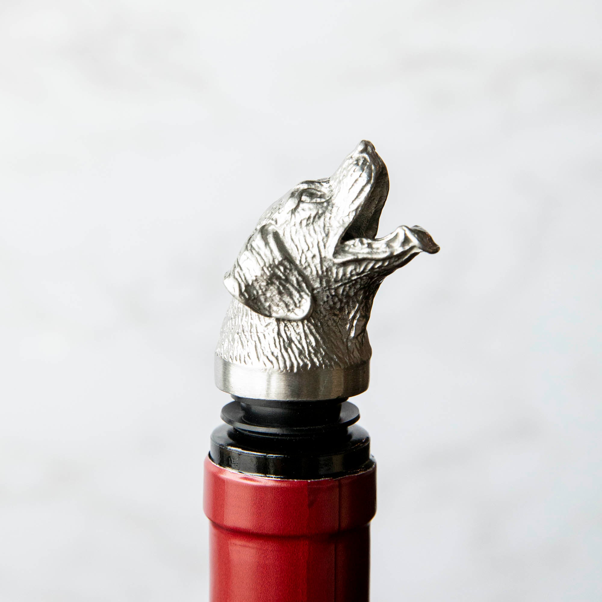 Labrador Retriever Pourer