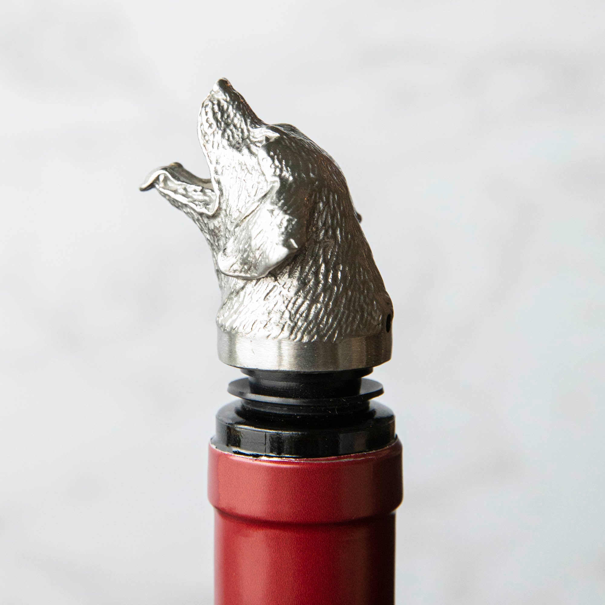 Labrador Retriever Pourer