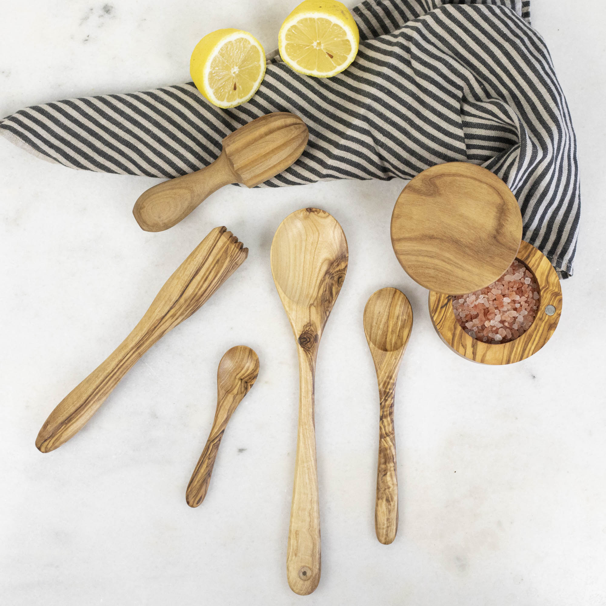 http://hesterandcook.com/cdn/shop/products/olivewood_shopify-14_87192552-ded2-45b7-850a-57f5ea6dbfd4.jpg?v=1691613705