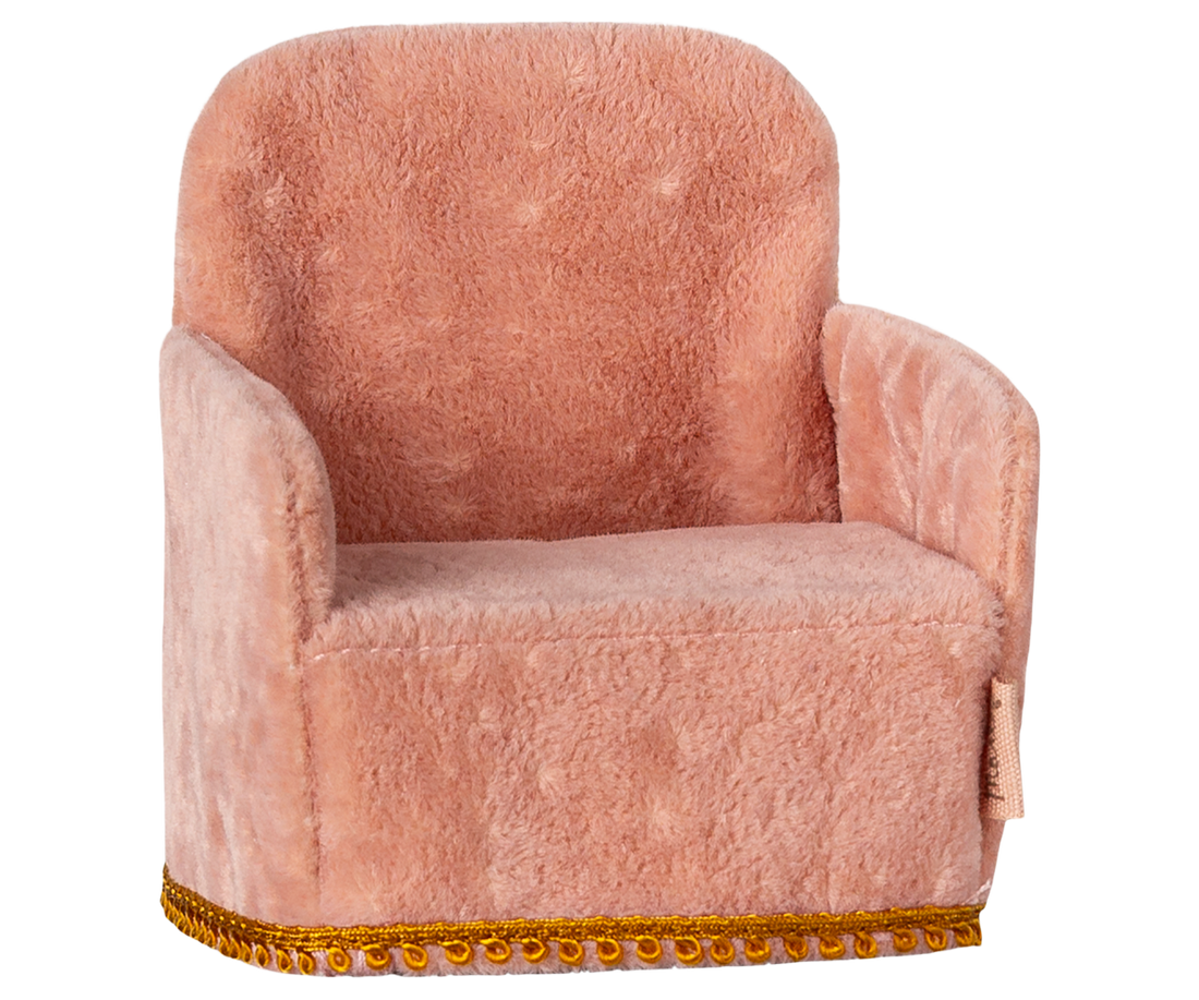 Rose colored chair for a Maileg mouse.