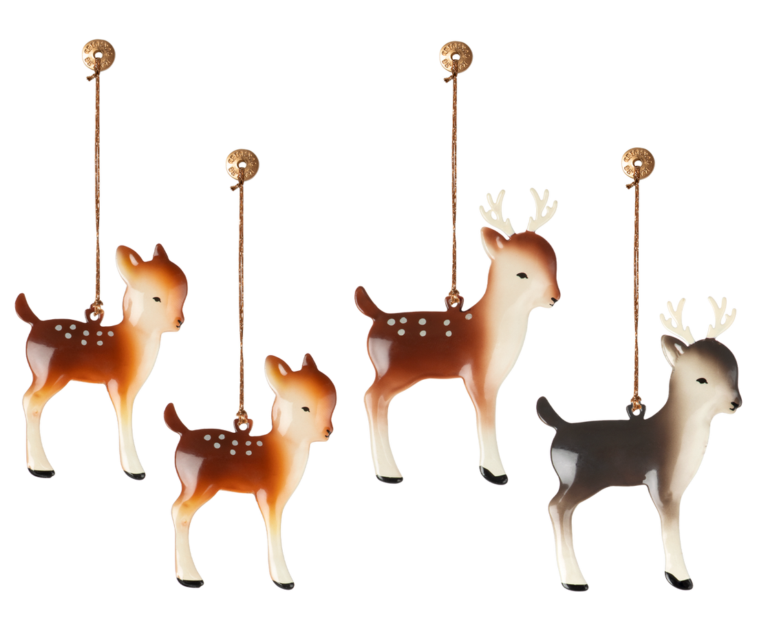 4 metal reindeer ornaments 