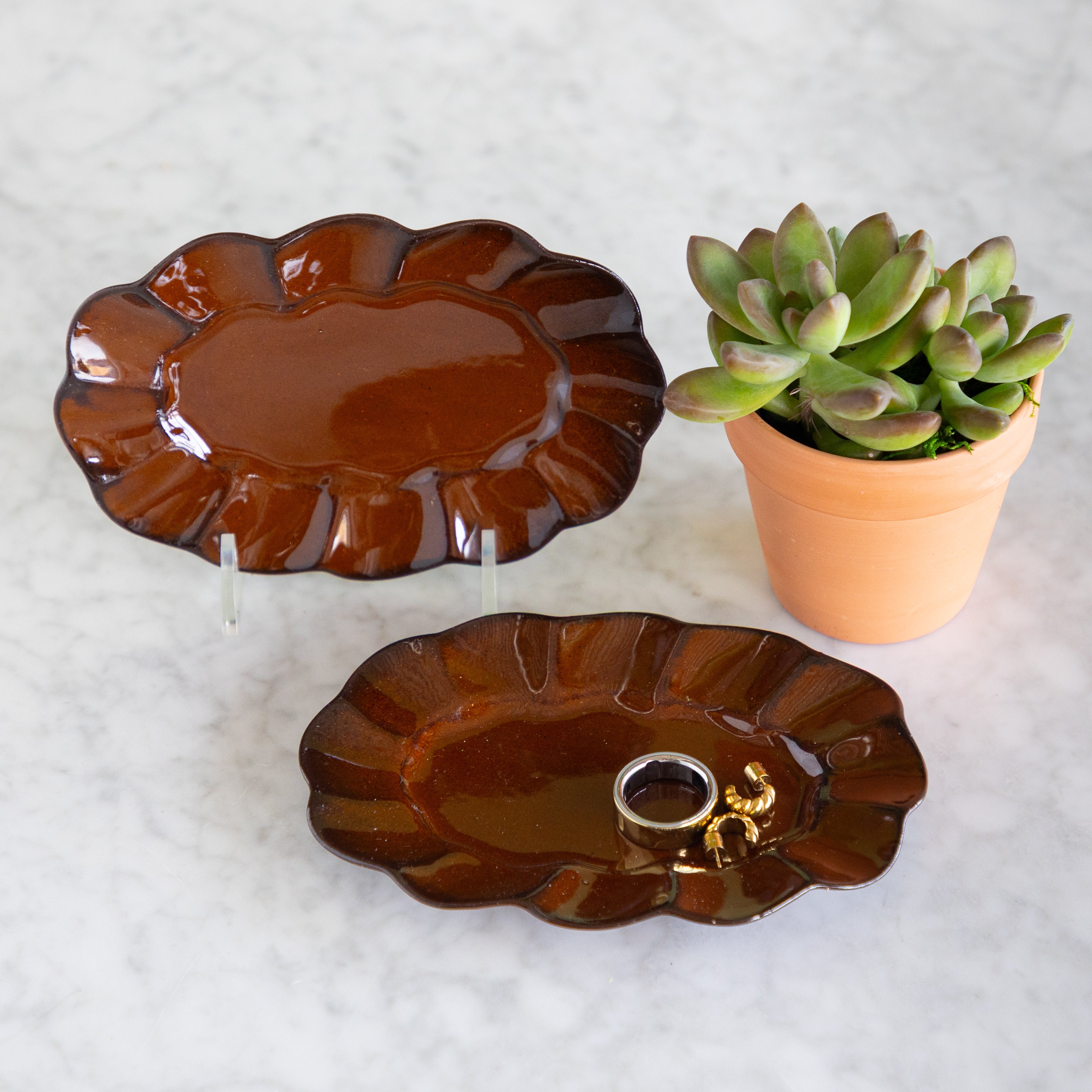 Brown Scalloped Plate