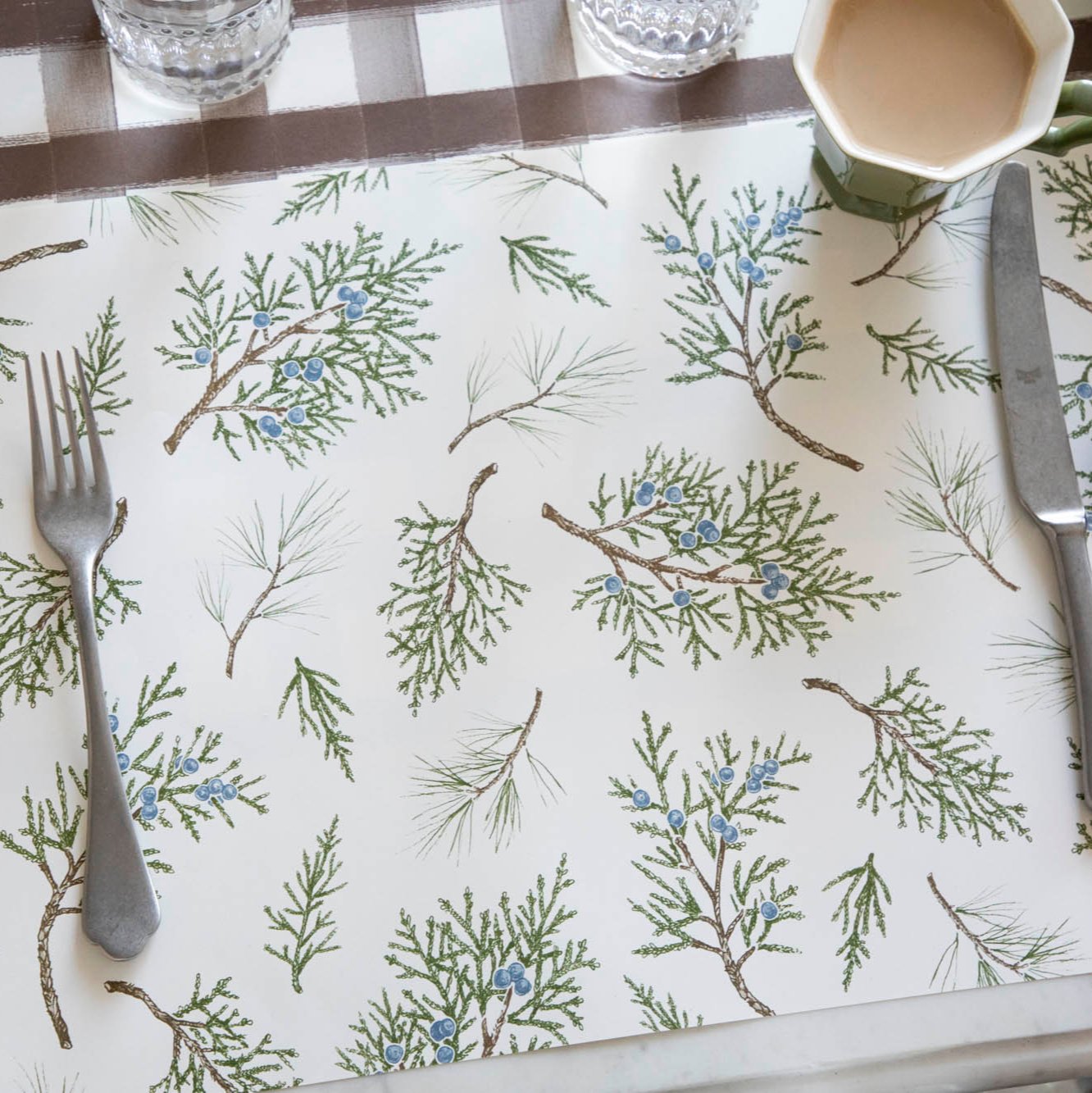 Hester & Cook Juniper Sprigs Placemat - Thumbnail 3