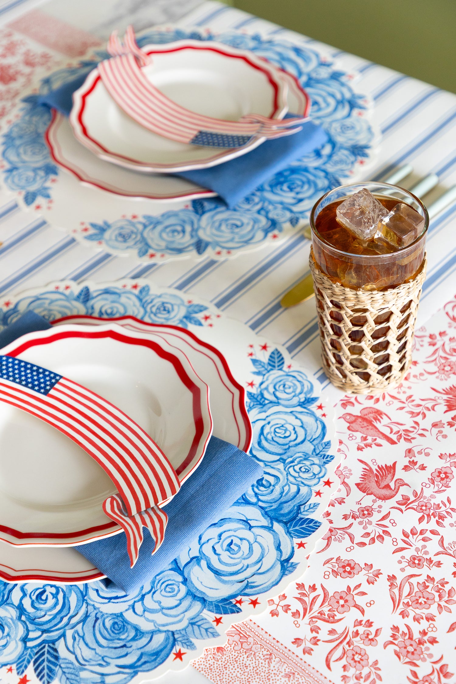 Die-cut American Floral Wreath Placemat