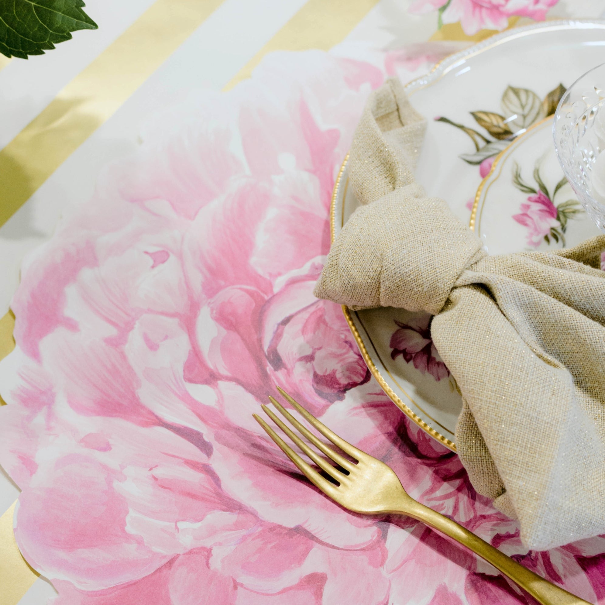 Diecut Peony Placemat Hester & Cook