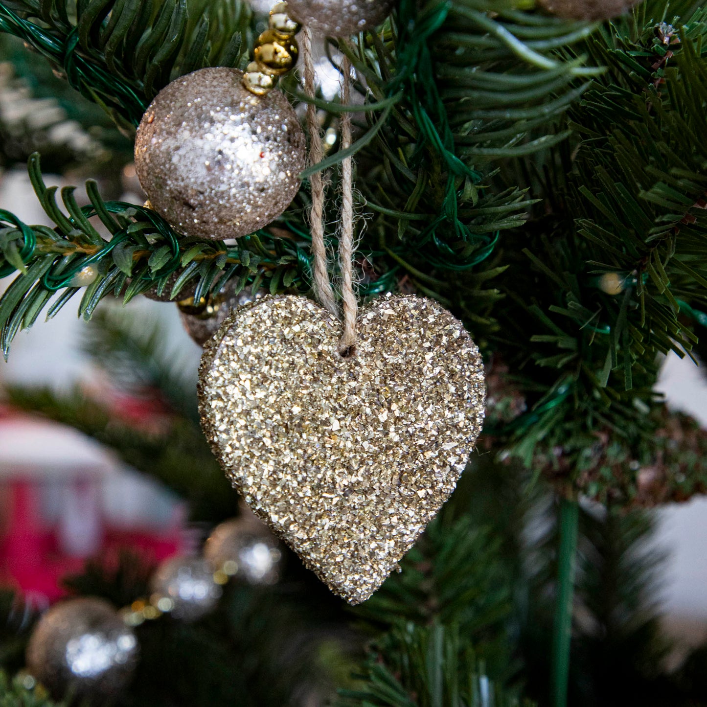 Gold Glass Glitter Heart Ornament