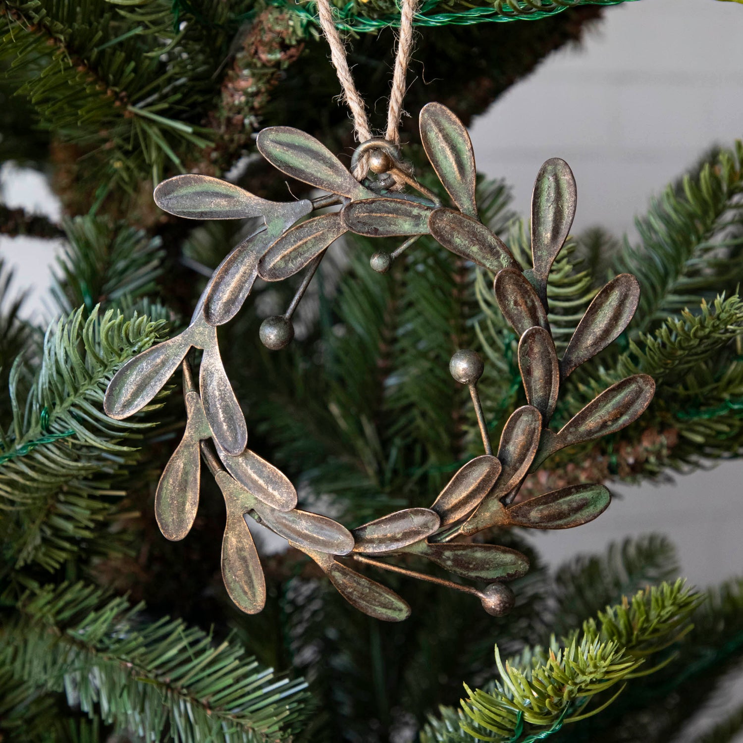 Metal Mistletoe Wreath Ornament