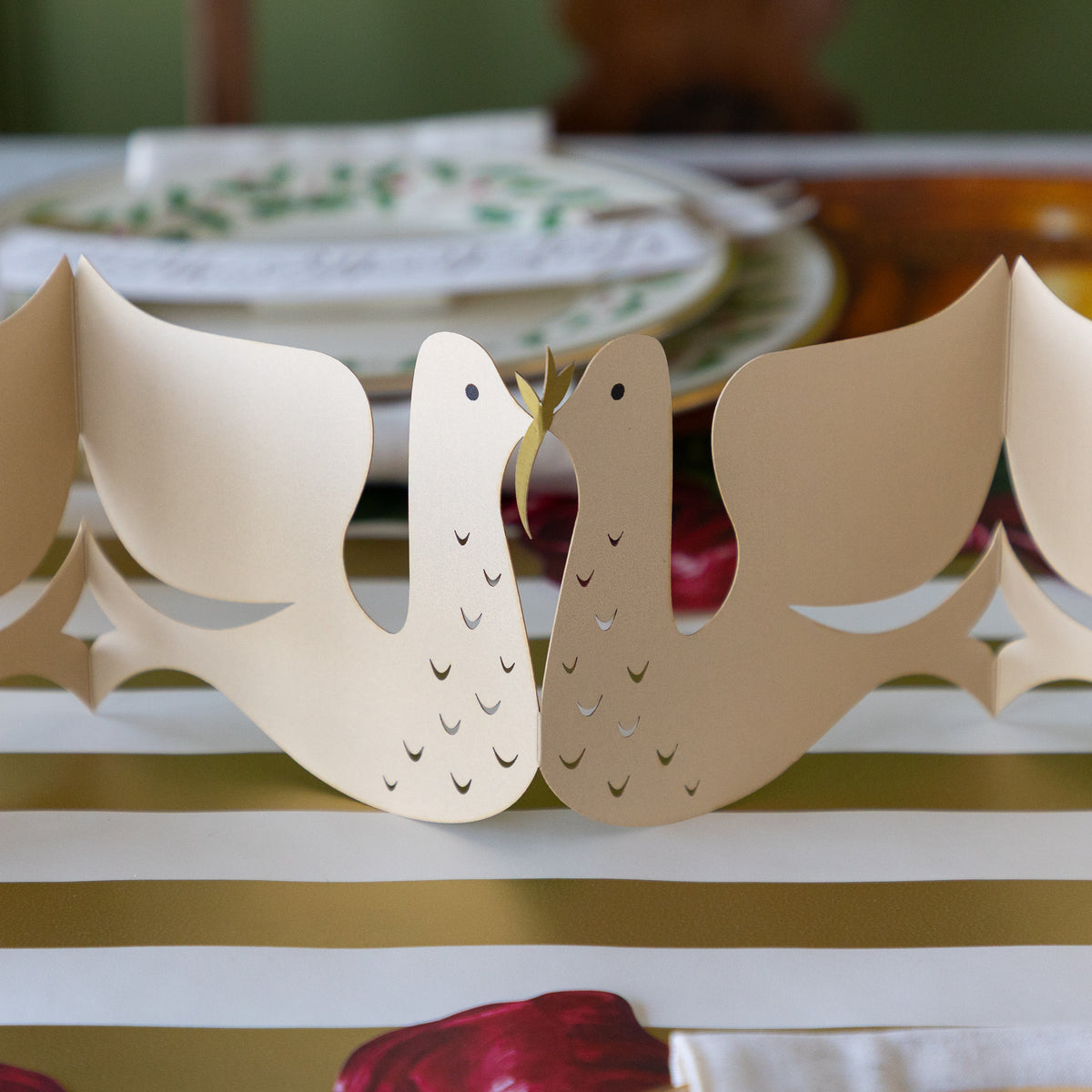 Dove Table Garland
