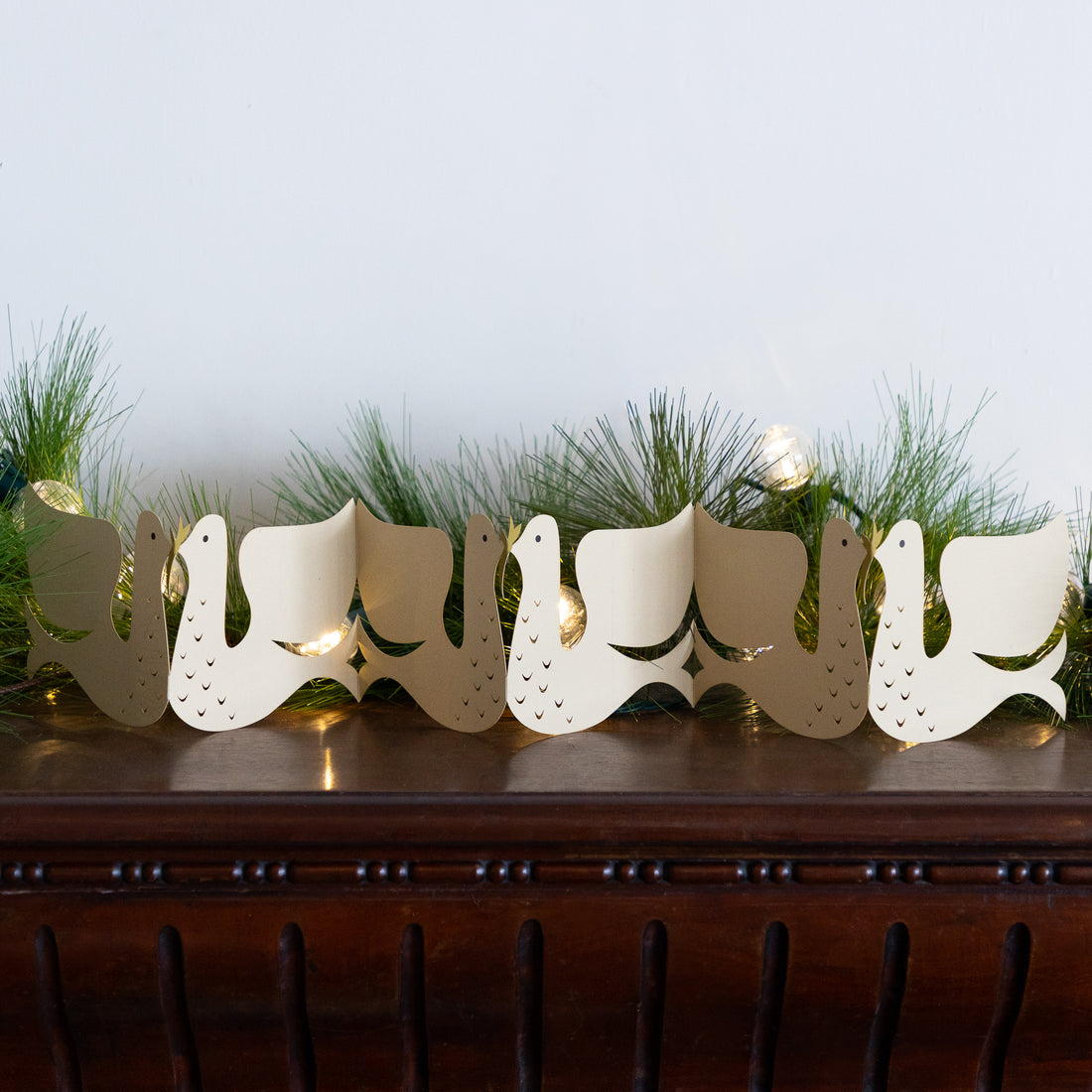 Dove Table Garland
