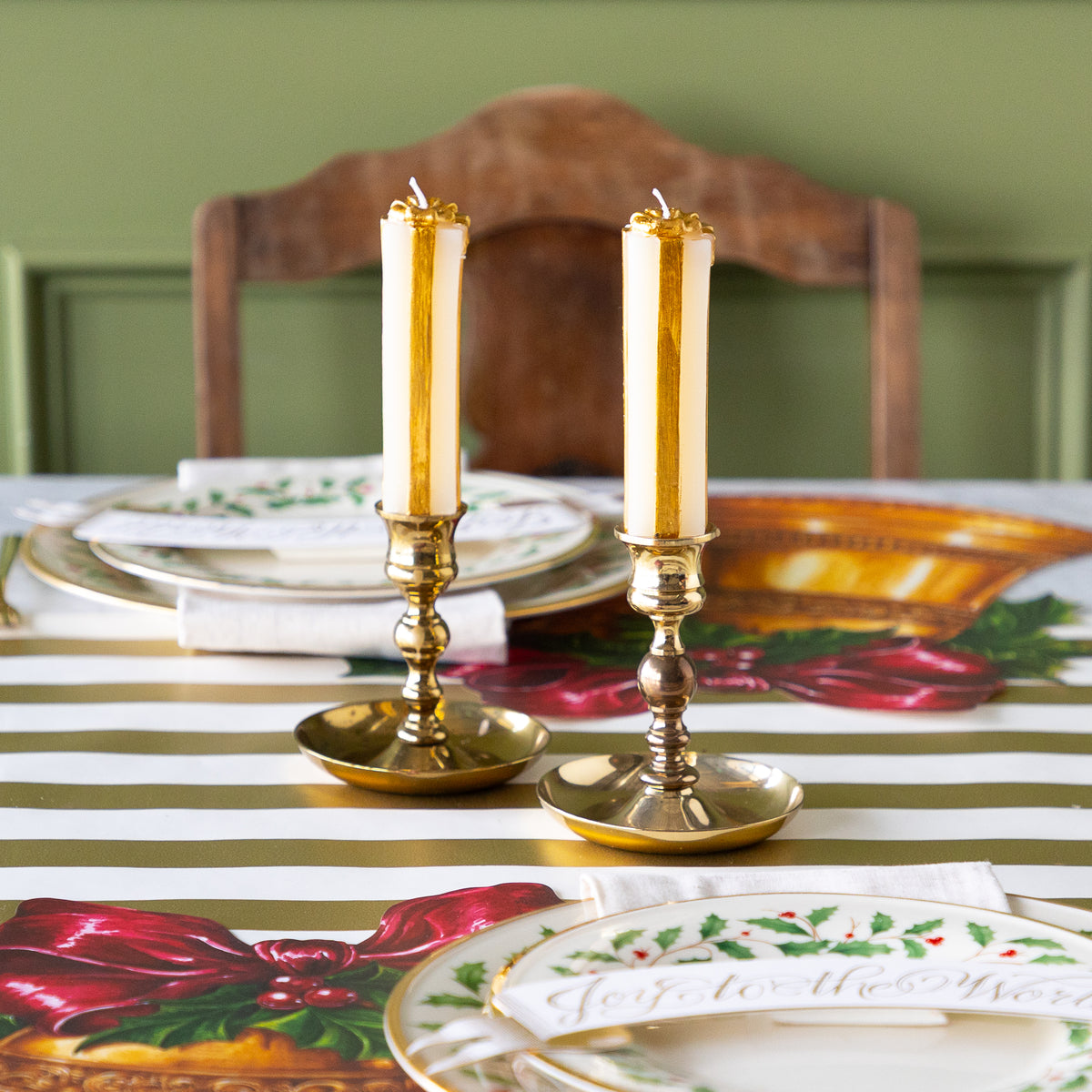 Unscented Cream &amp; Gold Present Shaped Taper Candles Set of 2
