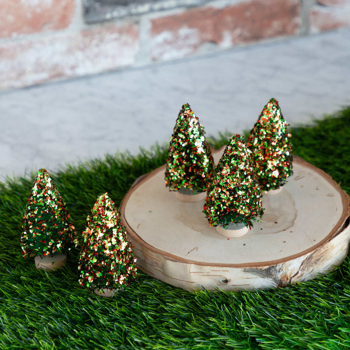 Glitter Sisal Bottle Brush Tree with Wood Base