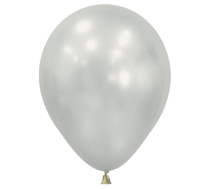 11 inch Silk Oyster White Balloon on a white background.