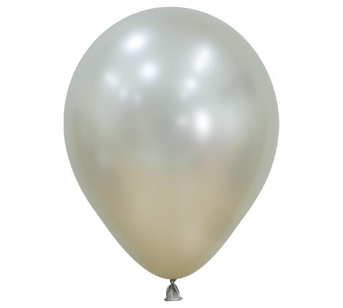 Eleven inch Silk Cream Pearl Balloon on a white background.