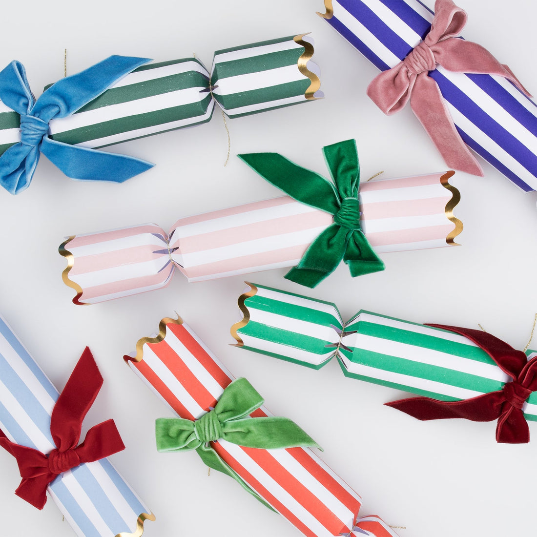 Assorted Stripe Velvet Bow Crackers