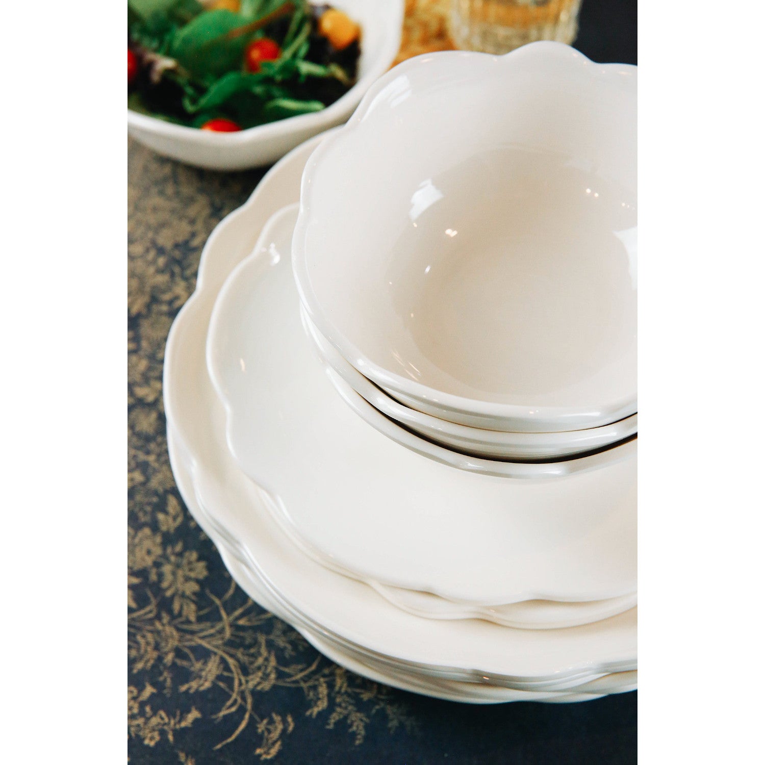 Scallop shop dinner plates