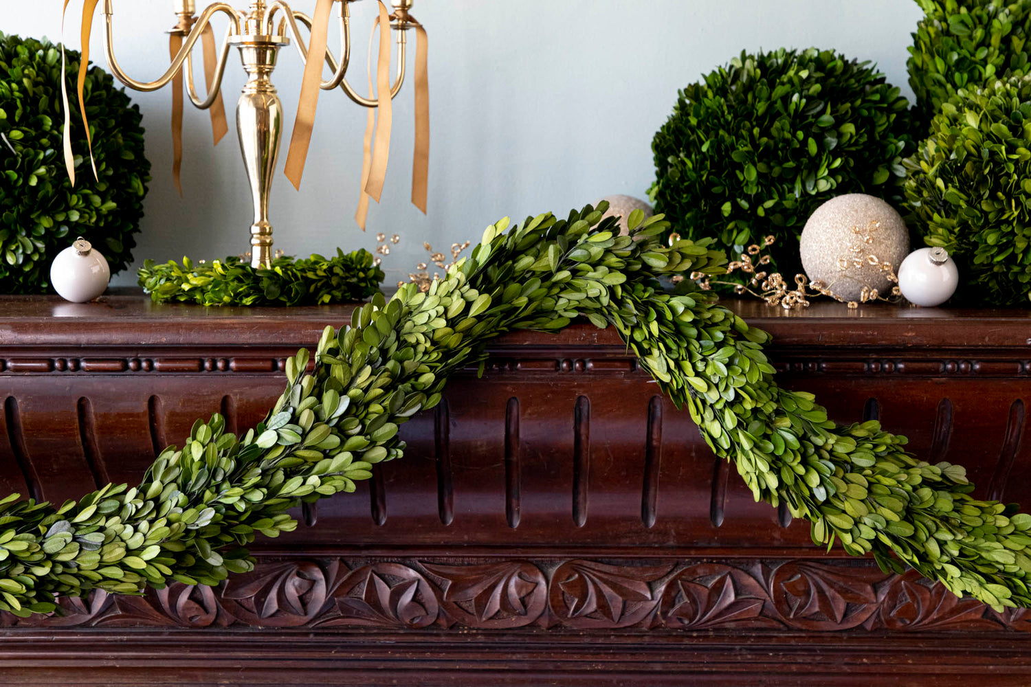 Preserved Boxwood Country Manor Garland